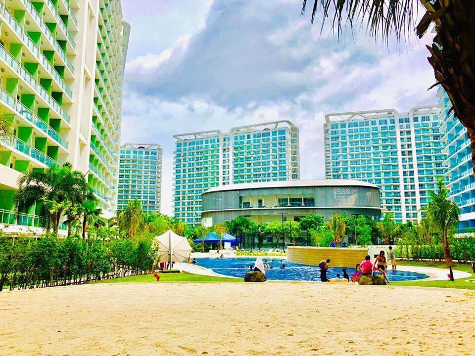 Azure Urban Resort A4 Near Airport Mall With Wavepool Paranaque City Kültér fotó