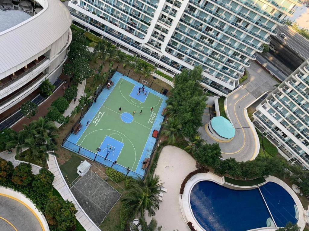 Azure Urban Resort A4 Near Airport Mall With Wavepool Paranaque City Kültér fotó